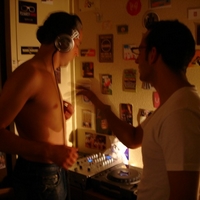 Divers ping pong mix live sur Dogglounge.com avec So Deep